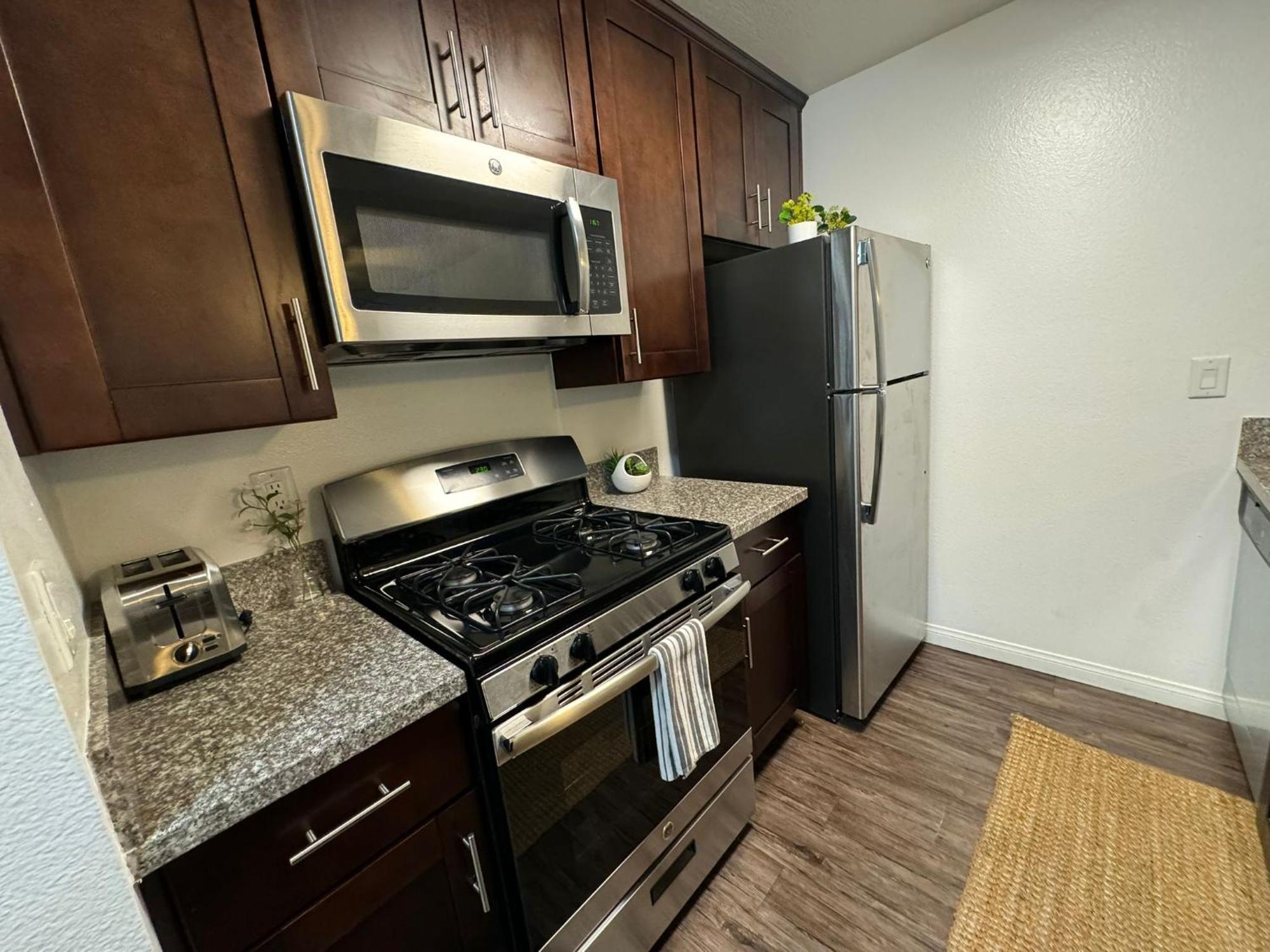 Incredible Two Bedroom Hollywood Apartments Free Parking Los Ángeles Exterior foto
