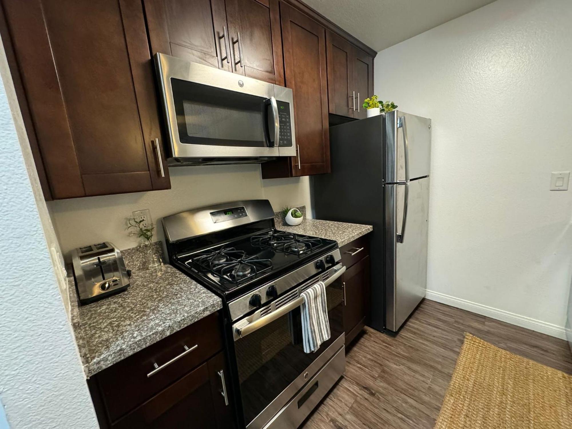 Incredible Two Bedroom Hollywood Apartments Free Parking Los Ángeles Exterior foto