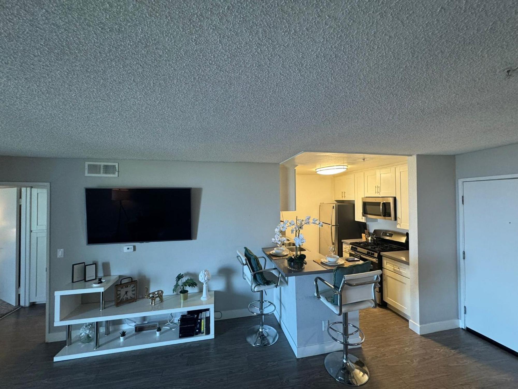 Incredible Two Bedroom Hollywood Apartments Free Parking Los Ángeles Exterior foto